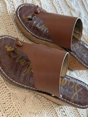 Sam Edelman Brown Leather Toe-Loop Wedge Sandals